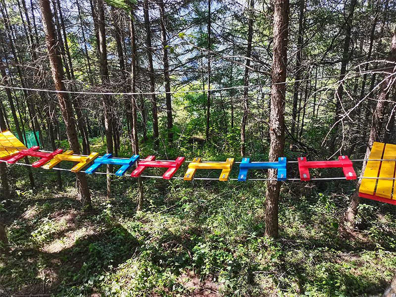 吉林朱雀山国家森林公园，丛林穿越拓展培训项目